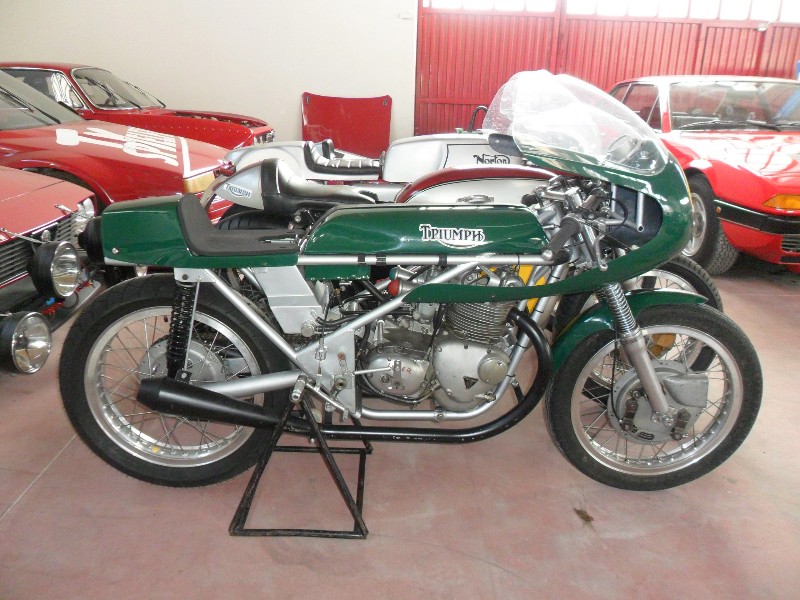 TRIUMPH LISTER 500 GP