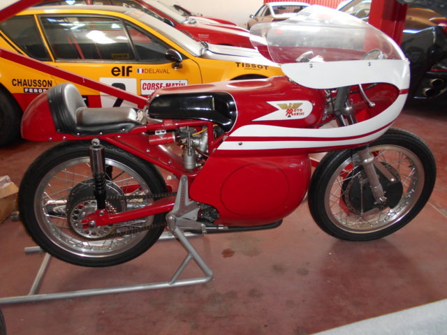 MOTO MORINI 250 BIALBERO